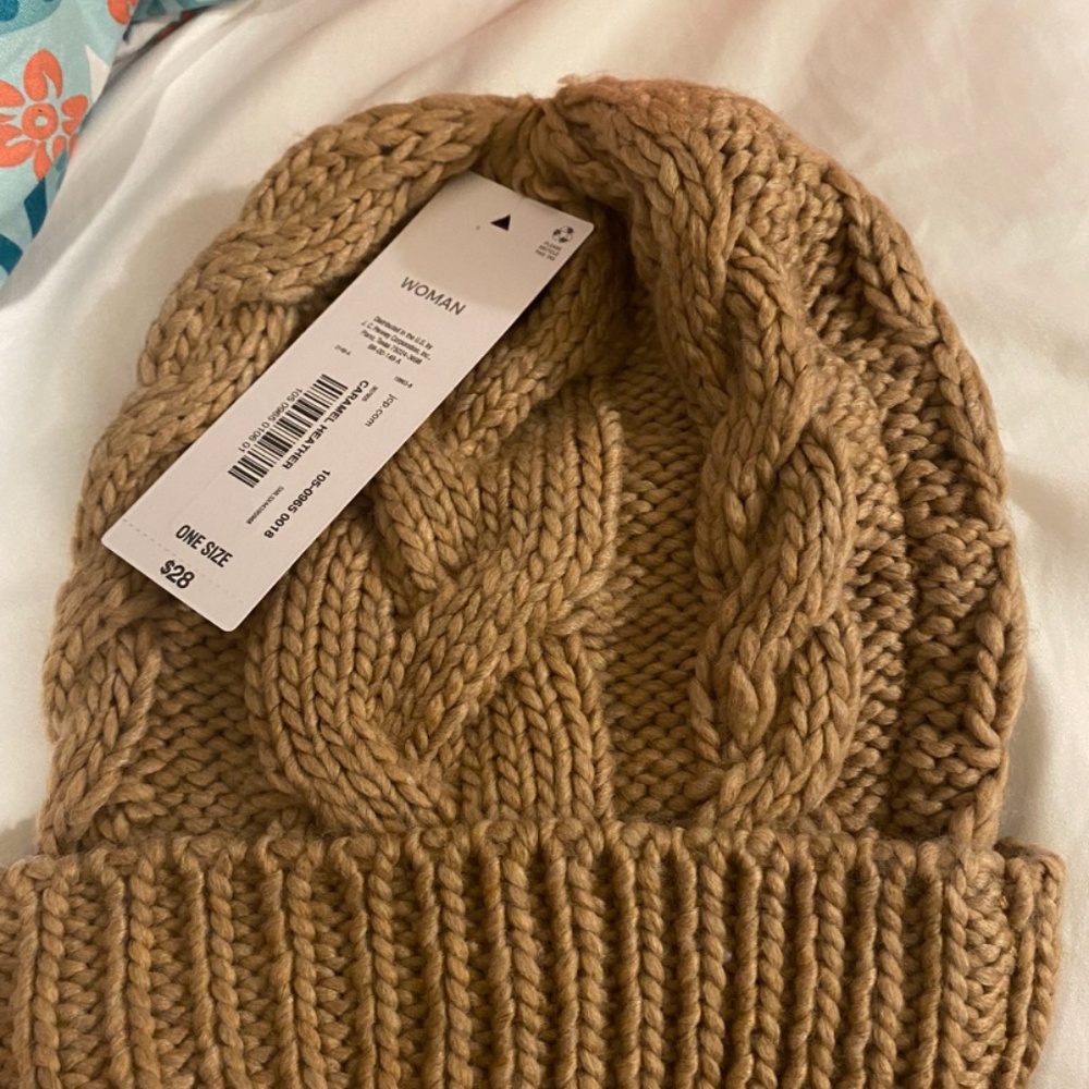 Hat - Picture 3 of 3